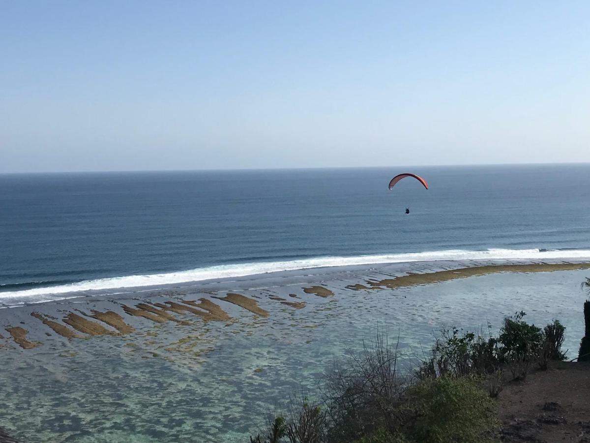 فندق إنديغو دريم سيرف آند هوليداي ريتريت أُلُواتو المظهر الخارجي الصورة
